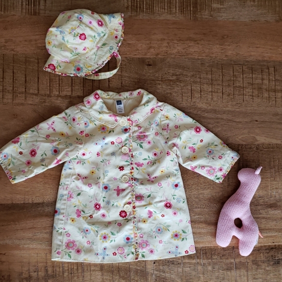 GAP Other - Baby GAP light jacket with hat 6-12M